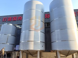 濟南亚洲色欲色欲www在线丝30到50噸啤酒廠設備清酒罐